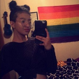 Black cropped sweater